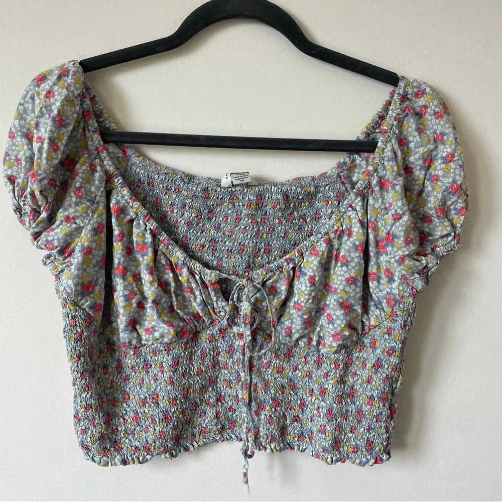 American Eagle Smocked Floral Crop Top- Size L - Picture 4 of 11